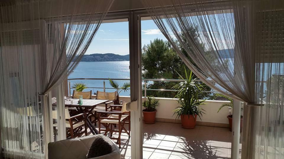 Ferienwohnung sunrise app Trogir Exterior foto